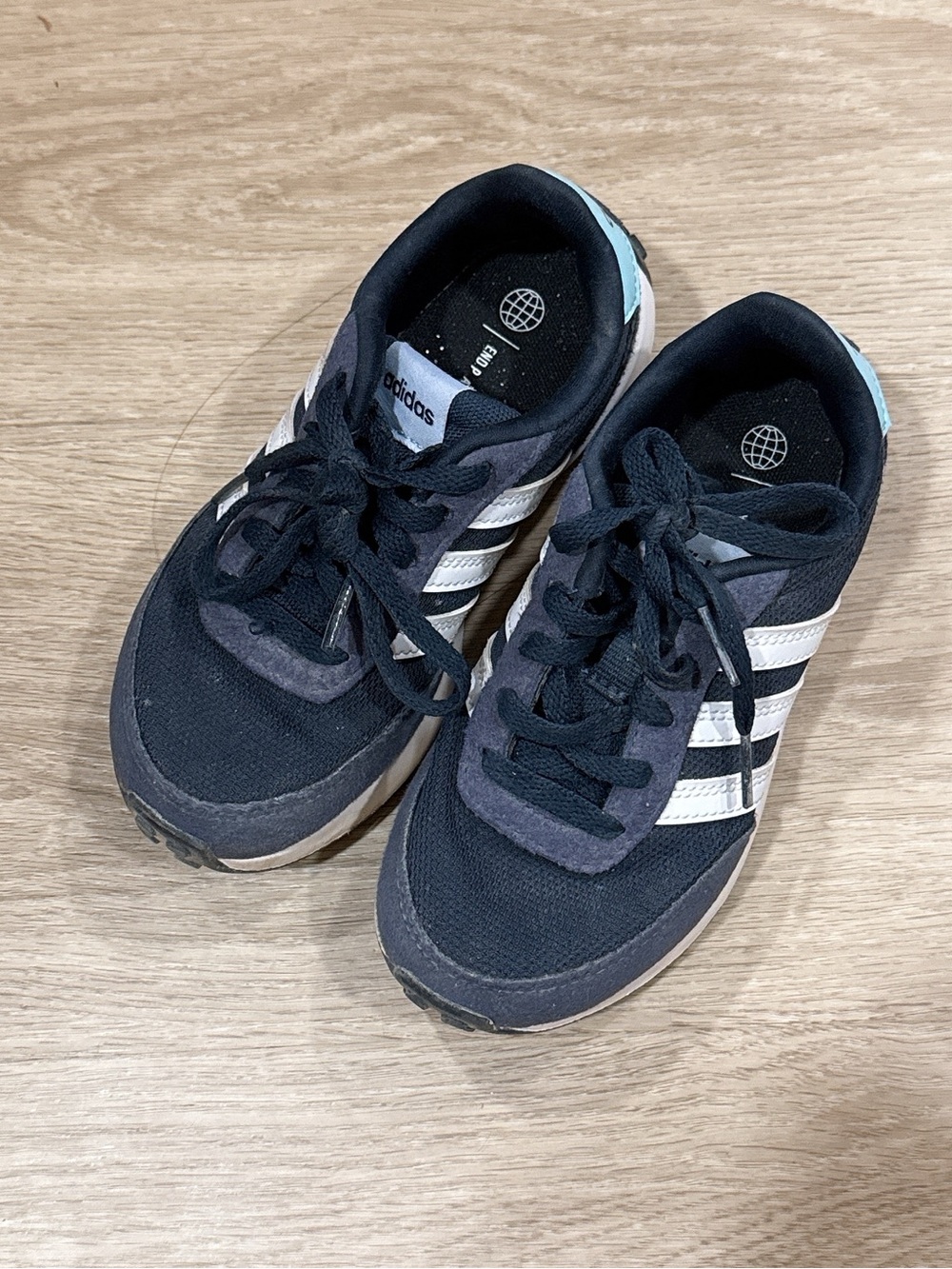 adidas kids Dark Blue Low-Top Athletic Sneakers